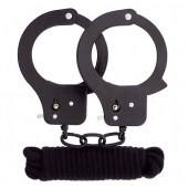 Чёрные наручники из листового металла в комплекте с веревкой BONDX METAL CUFFS LOVE ROPE SET - Dream Toys - купить с доставкой в Нальчике