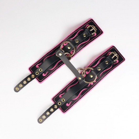 Черные кожаные оковы с розовой строчкой - Crazy Handmade - купить с доставкой в Нальчике Черные кожаные оковы с розовой строчкой - Crazy Handmade - купить с доставкой в Нальчике